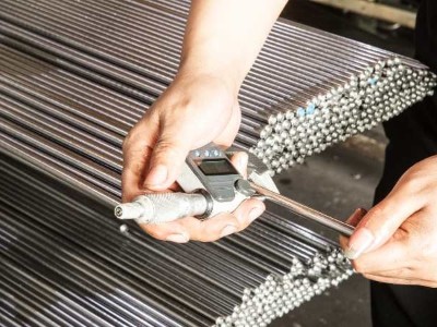 �����˹���Բ�ȵĲ�������