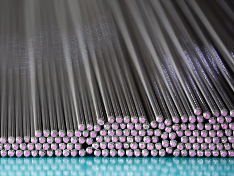 �����������һ��ʹ��ʲô���ϣ�